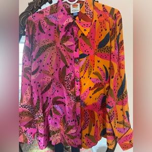 FARM Rio Classic Button Up Blouse!